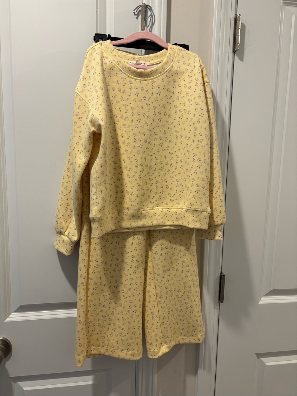 Kids Yellow Floral SweatSuit- Soft & Cozy
